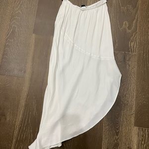 Asymmetrical silk and cotton white skirt